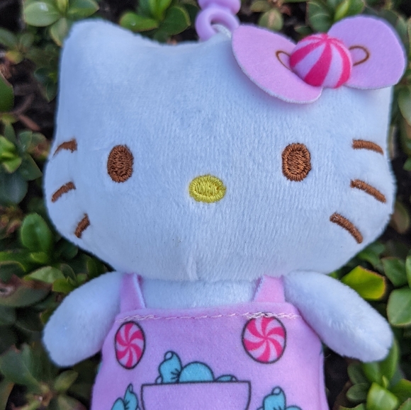 Hello Kitty "Peppermint" Plush Dangler for keychain or backpack. 4" - Picture 3 of 4